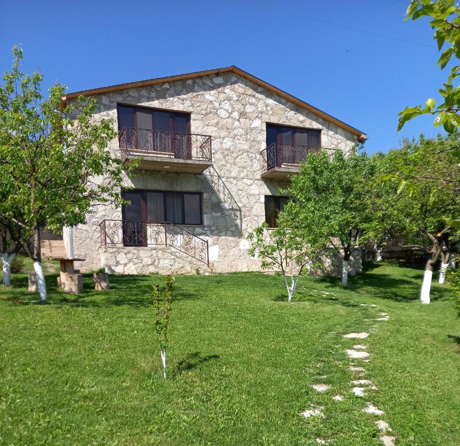 Guest House Ijevan's Garden Extérieur photo